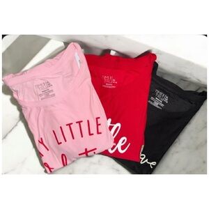 BUNDLE OF THREE WOMEN’S MATERNITY GRAPHIC TEE